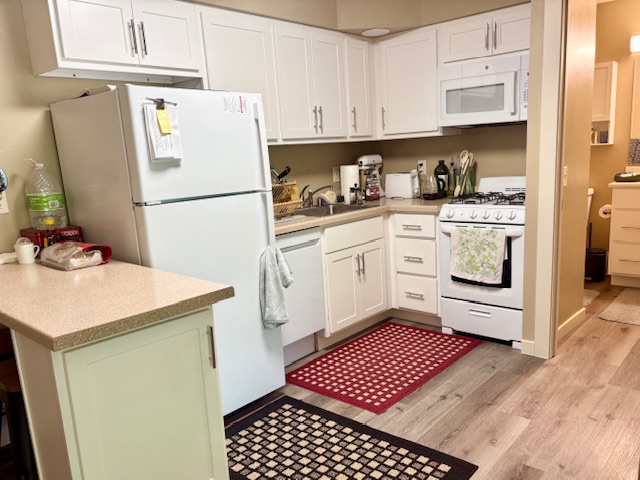 6509 University Avenue - 215