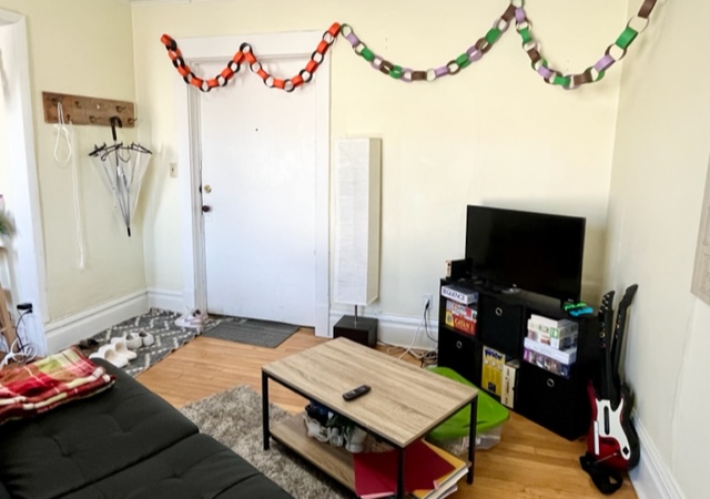 207 N. Pickney Street - 207-2