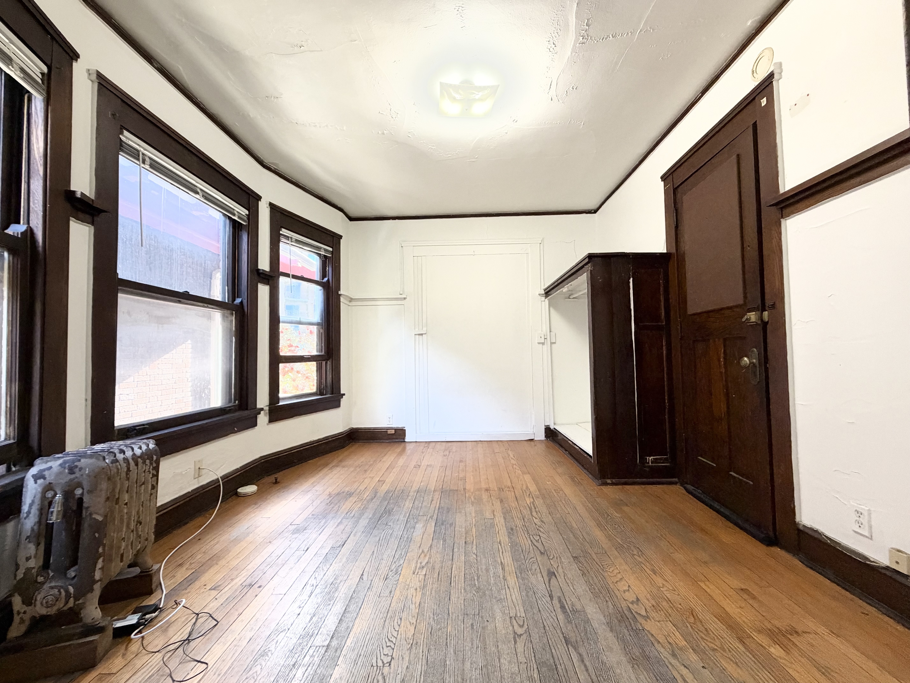 110/112 E. Dayton Street - 110-23