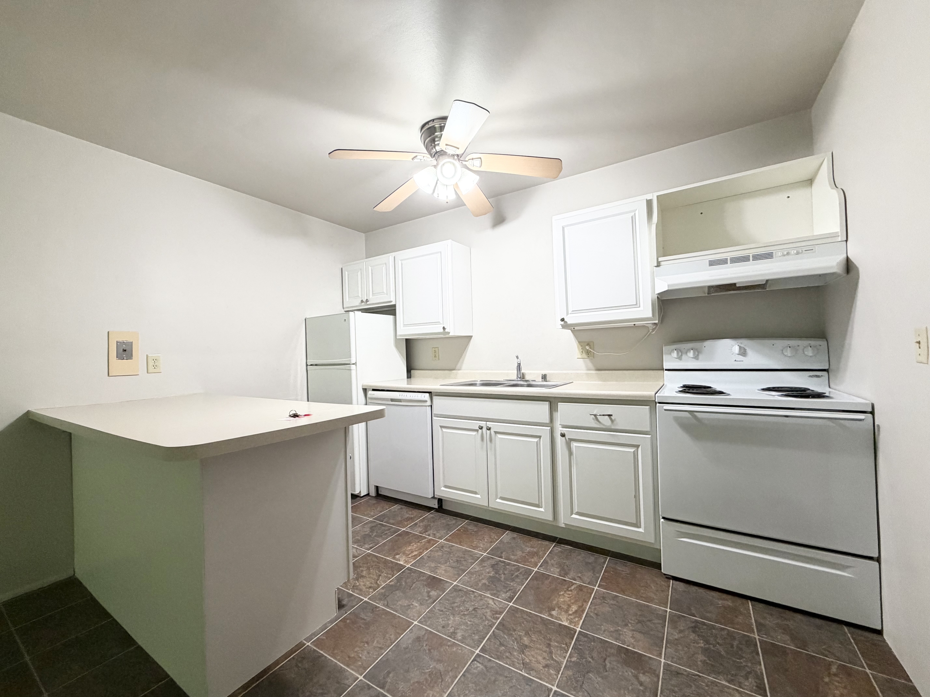 1667 Capital Avenue - 17