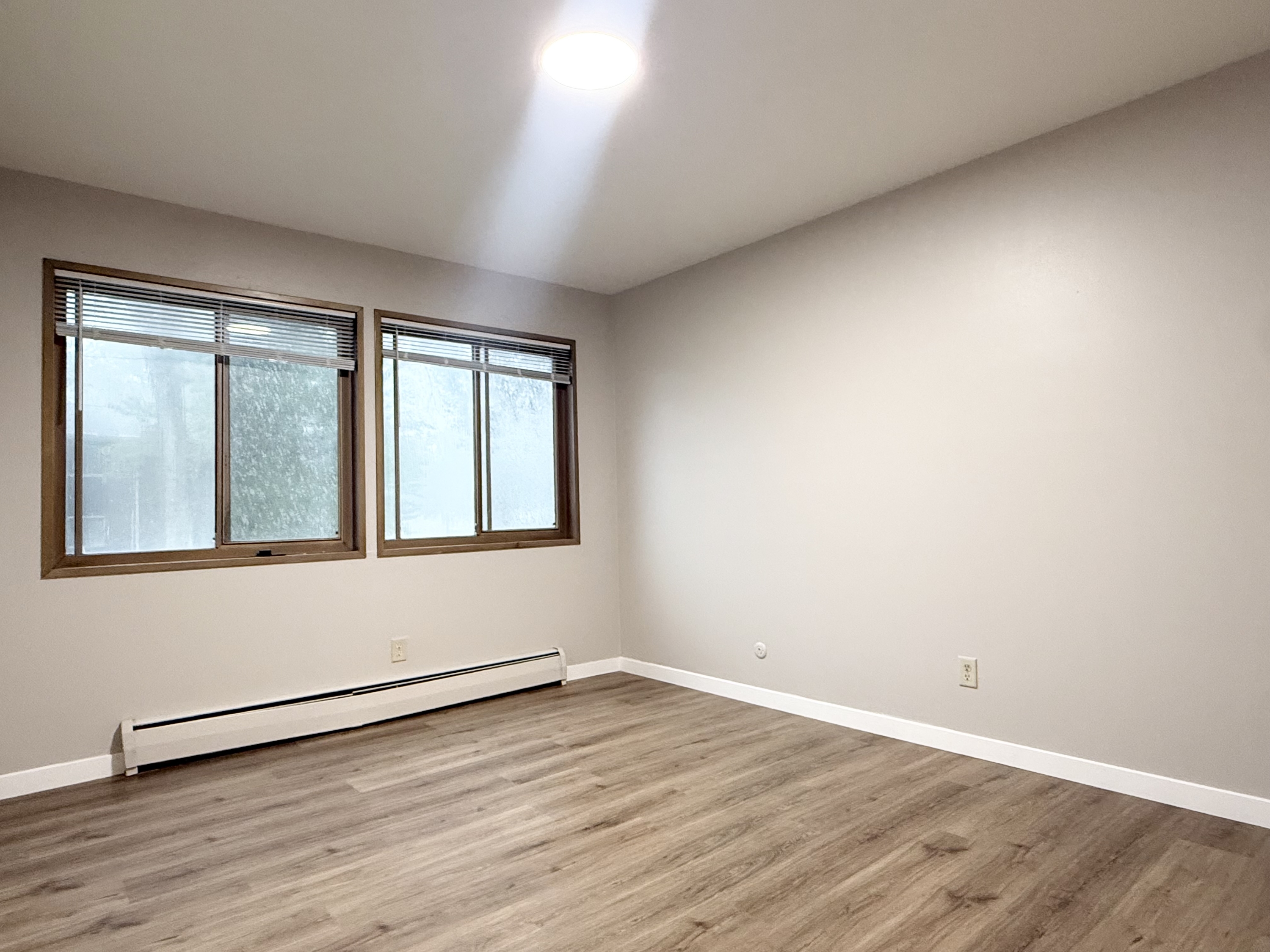 2080 Allen Boulevard - 2