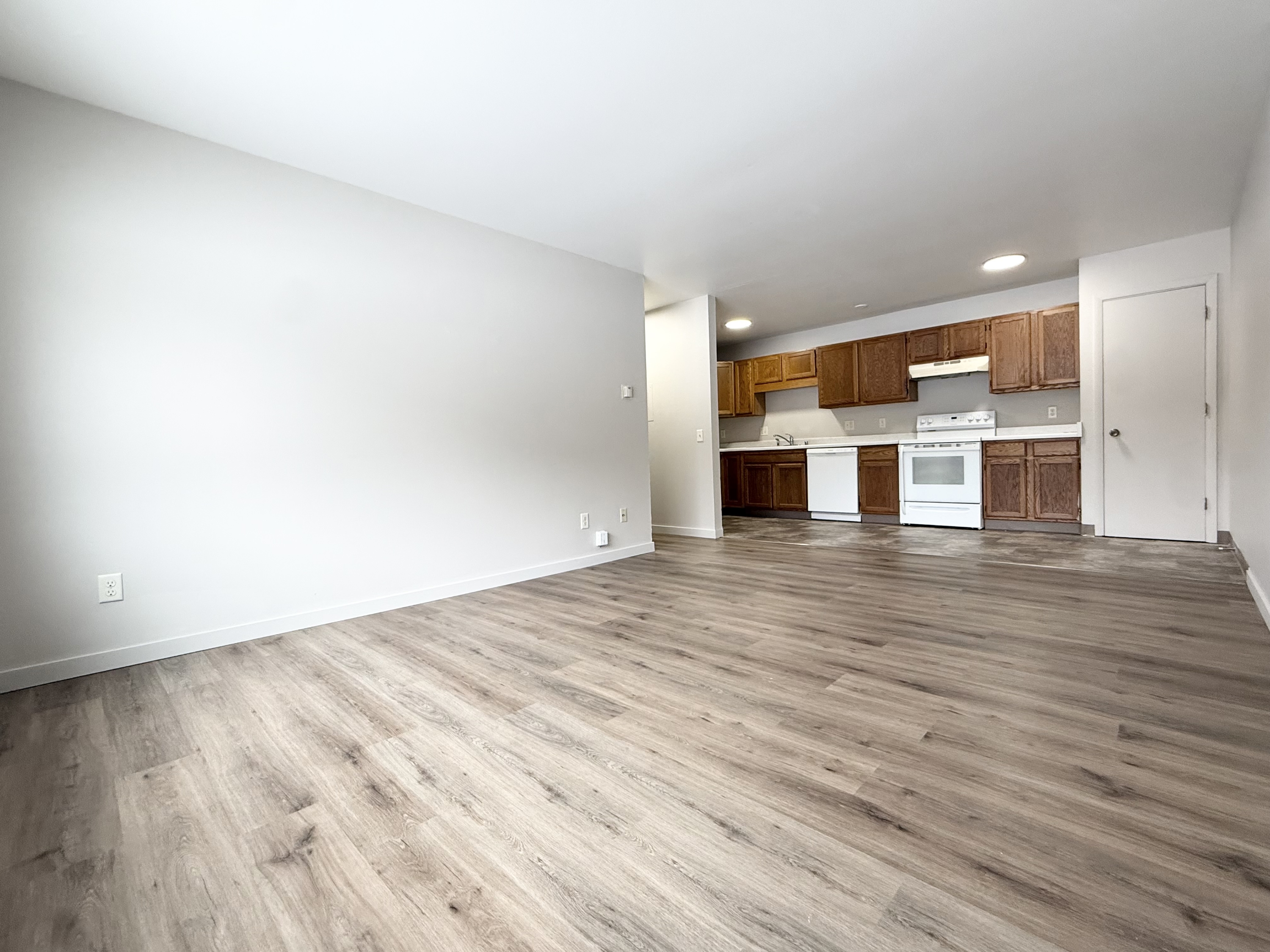 2050 Allen Boulevard - 9