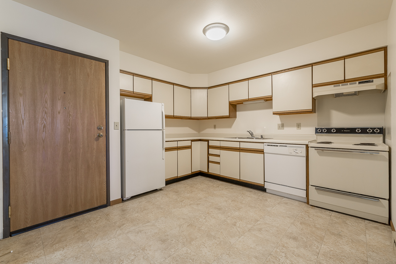 913 Acewood Blvd-111